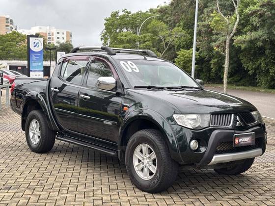 MITSUBISHI L200 TRITON 3.2 HPE 4X4 CD 16V TURBO INTERCOOLER DIESEL 4P AUTOMÁTICO
